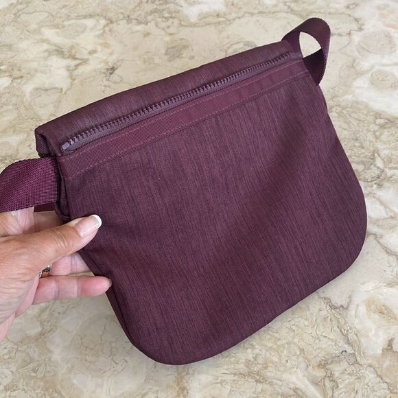 Lululemon Maroon Crossbody Fold Over Convertible Fanny Pack - Picture 5 of 11